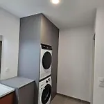 2 Neuf Bord De Руаян
