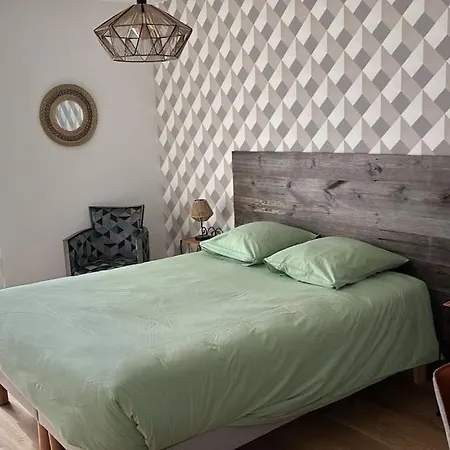 2 Neuf Bord De Apartment Royan